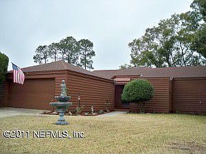 1st image of 402 Holiday Hill Cir W