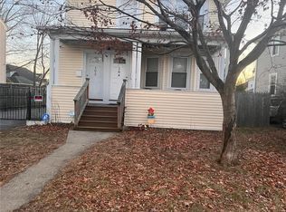 102 Sinclair Ave, Cranston, RI 02907