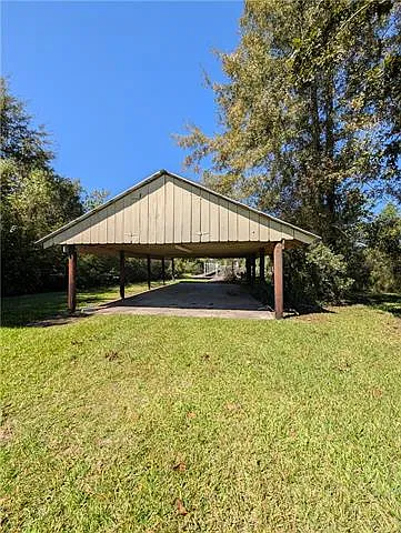 5 bed, 2.5 bath, 3420 sqft, $2,500 — Photo 4