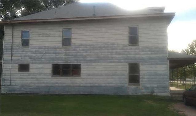 2nd image of 727 E 3rd Ave