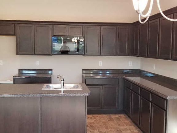 5th image of 1017 Trevino Pl Lot 4