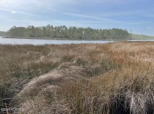 137 Tarpon Way, Beaufort, NC 28516