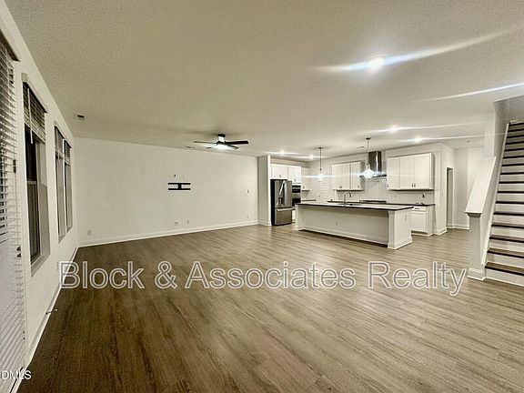 3rd image of 2093 Maggie Valley Dr