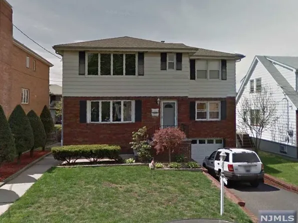 14 W Edsall Ave, Palisades Park, NJ 07650