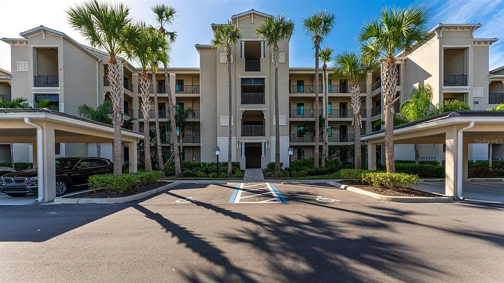 2 bed, 2.0 bath, 1121 sqft, $2,400 — Photo 1