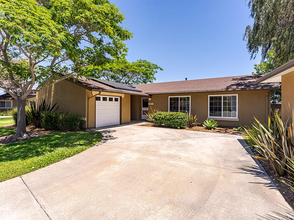 Canyon View - Military Housing