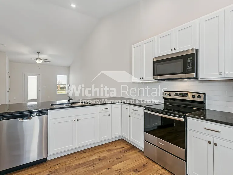 12866 - 12868 W. Wheatland St. — Photo 5