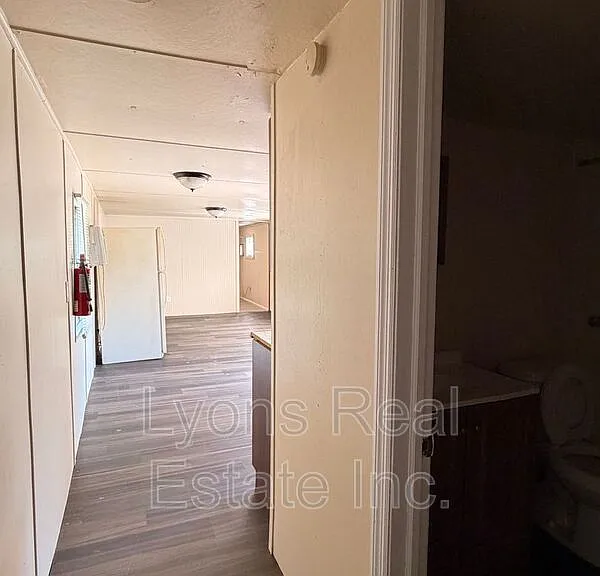 7972 Breeze Dr — Photo 5