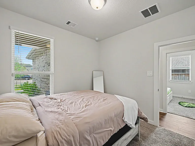 1701 Cayden Oak Ln — Photo 14