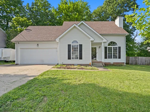 2607 Elkmont Dr, Clarksville, TN 37040
