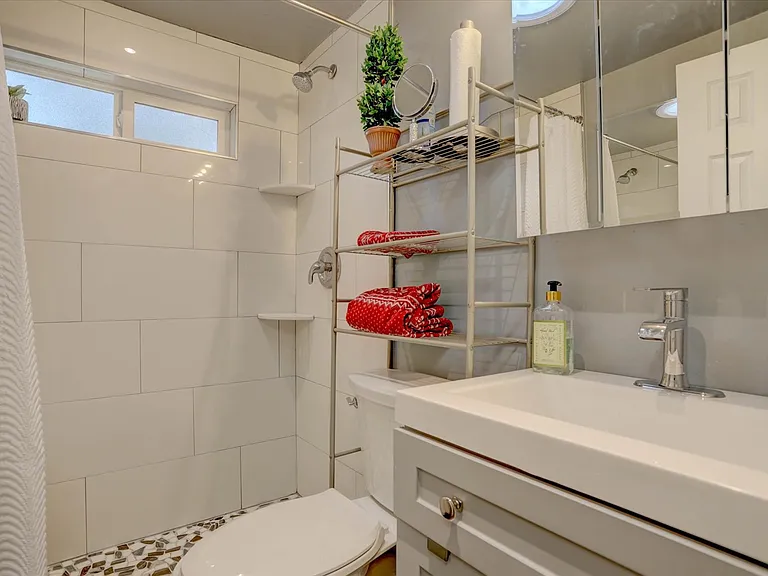 9657 Hurty Ave — Photo 10