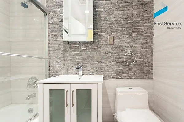 Rented by FirstService Realty (legacy) | media 15