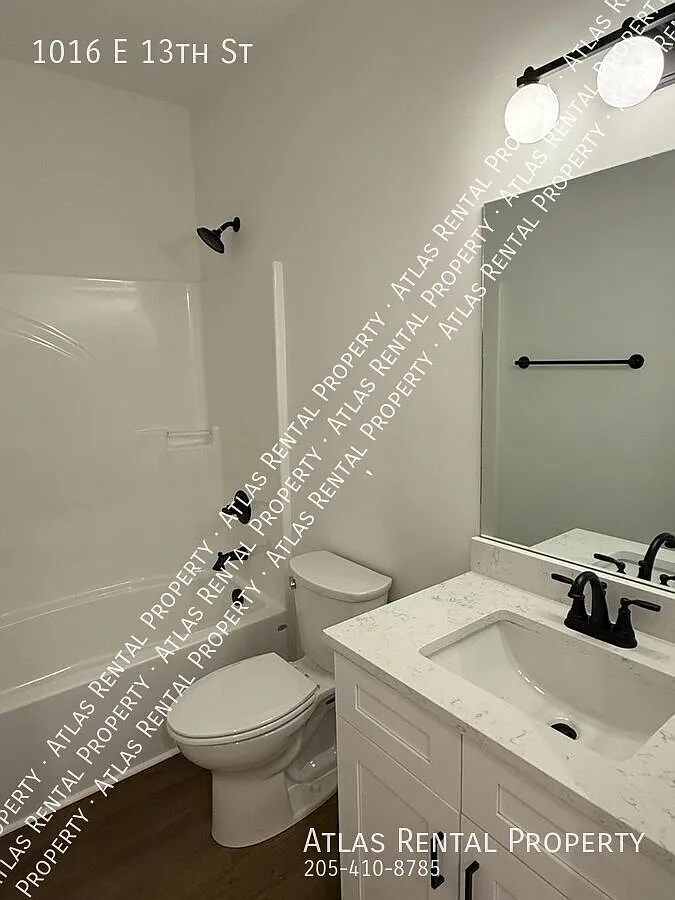 Modern Living in the Heart of Chattanooga - Lawn Care Included! — Photo 4
