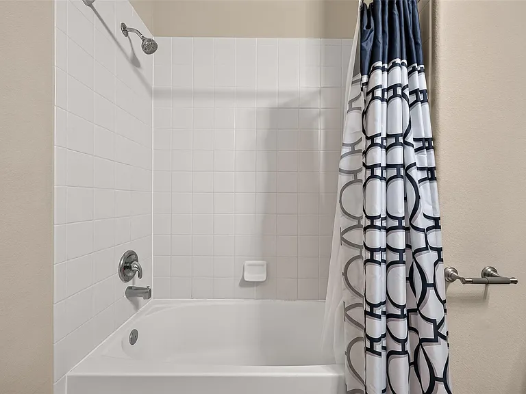 24302 Bella Florence Dr — Photo 39