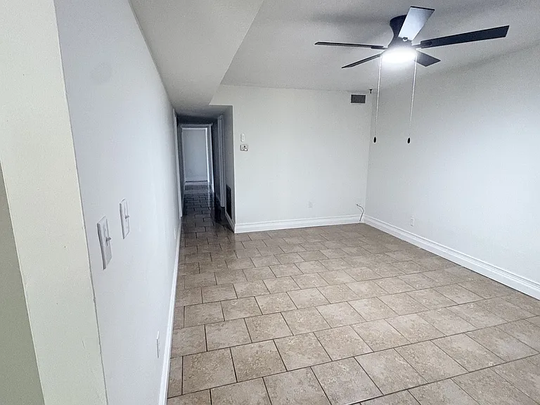 340 S Main St #5 — Photo 8