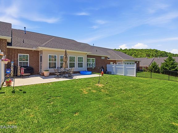 4th image of 1617 Rocky Plains Ln