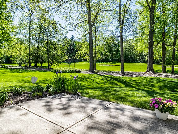 3rd image of 3587 Seminole Dr