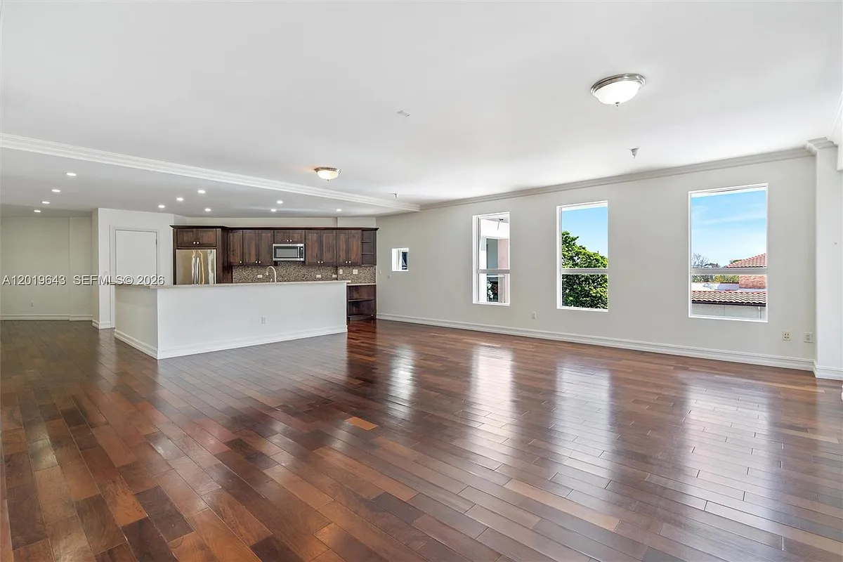 Building Photo - 455 E Palmetto Park Rd #3