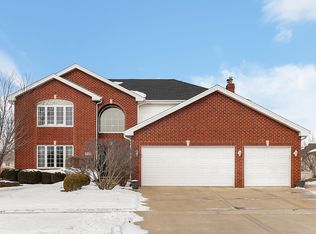 16527 Harvest Ln, Lemont, IL 60439