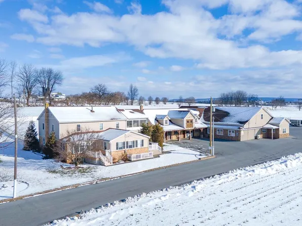 113 Black Horse Rd, Paradise, PA 17562