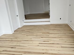 6639 Crowson St, Philadelphia, PA 19119