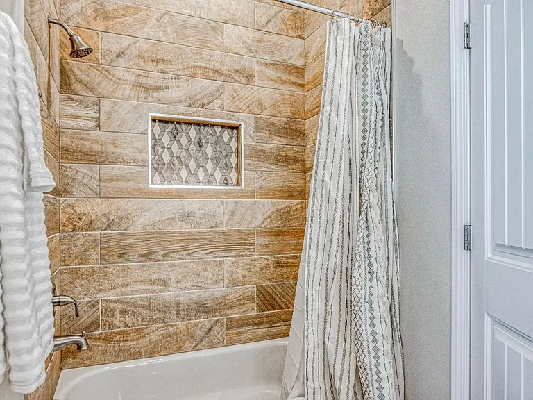 2816 Sammy Cervantes St — Photo 43