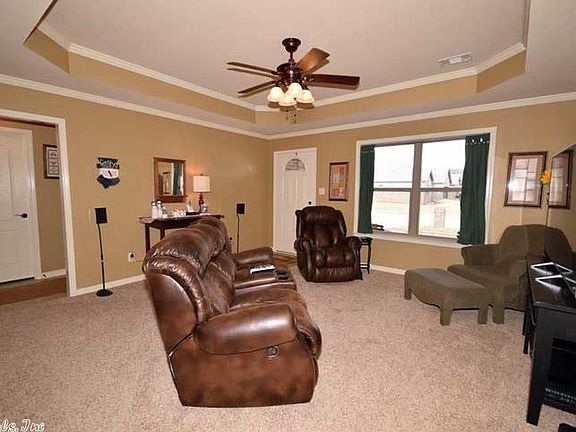 2nd image of 8 Old Hickory Dr
