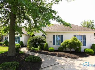 1329 Ironwood Ct, Defiance, OH 43512