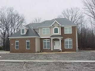 1st image of 392 Harbor Ct