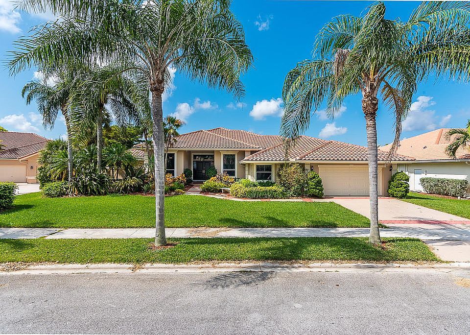 2nd image of 388 Coconut Cir
