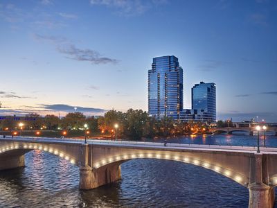 335 Bridge St NW APT 2903, Grand Rapids, MI, 49504