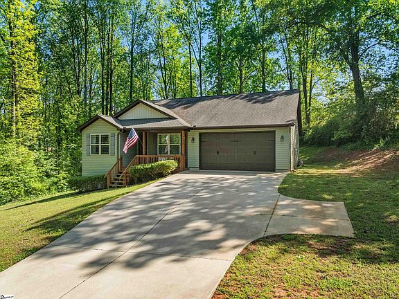 3rd image of 257 Brookdale Dr