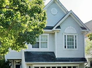 21 Mackellar Ct, Peekskill, NY 10566