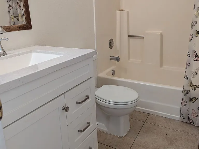 Bathroom showing the nice vanity