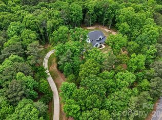 8049 Catawba Cove Dr, Belmont, NC 28012
