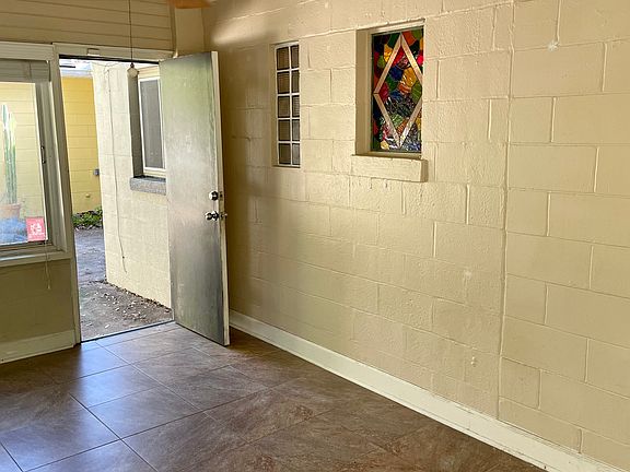 5th image of 1415 Pinecrest Pl
