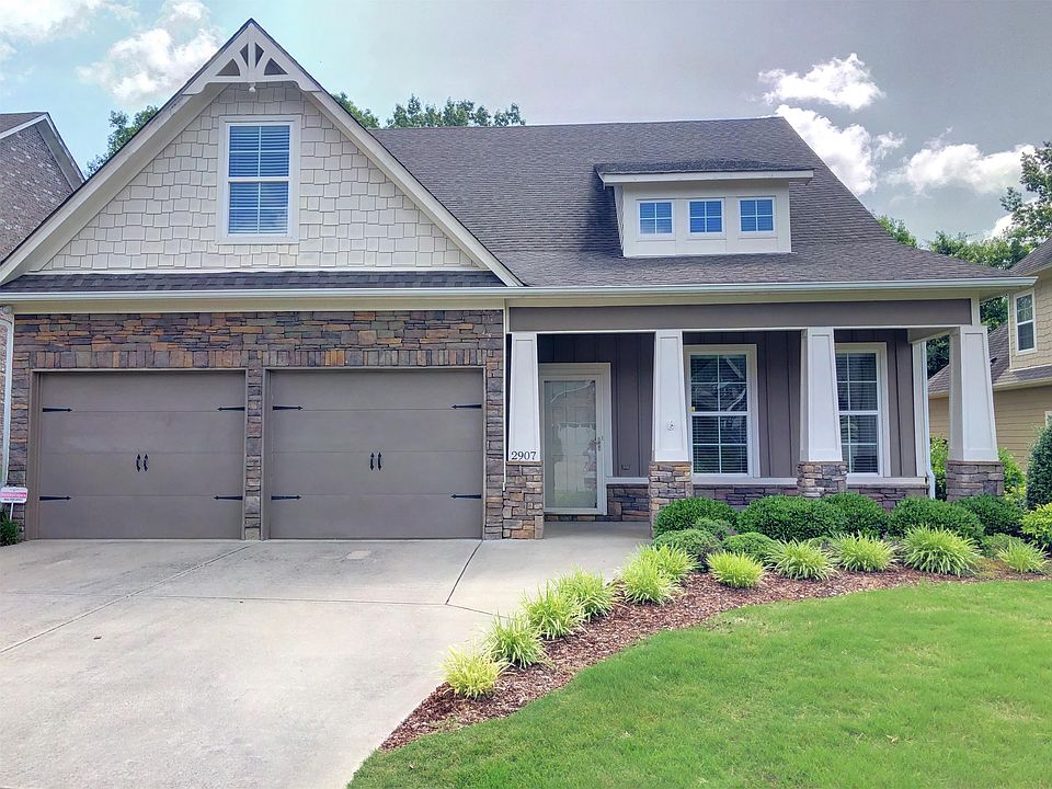 1st image of 2907 Blossom Park Dr SE