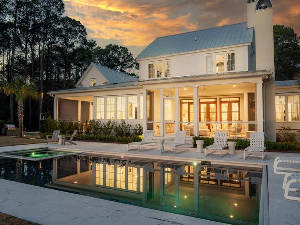821 Bulls Bay Blvd, Mount Pleasant, SC 29429