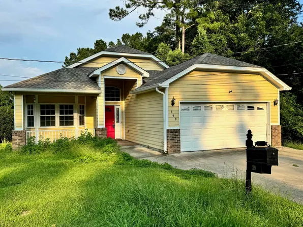 209 NE 5th St, Havana, FL 32333