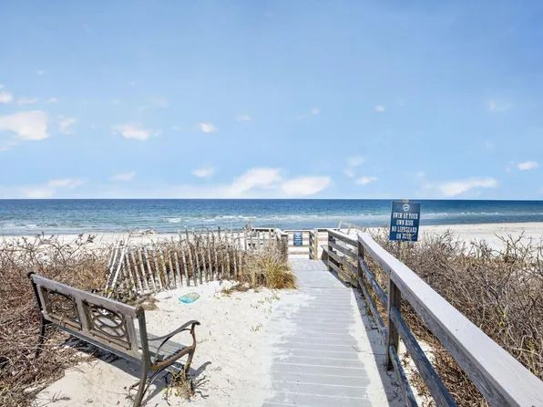 9 Beachway Road, East Sandwich, MA 02537