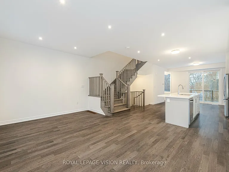 60 Folcroft St — Photo 11