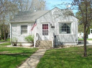 212 21st St, Spirit Lake, IA 51360