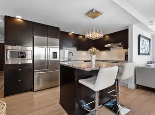 14955 Victoria Ave #402, White Rock, BC V4B1G2