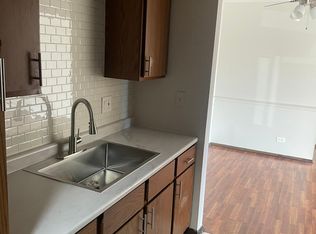 5105 N East River Rd APT 3F, Chicago, IL 60656