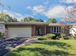 6912 Ticonderoga Rd, Downers Grove, IL 60516