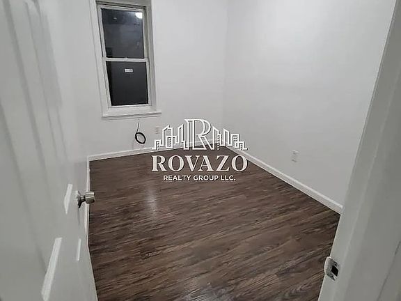 5th image of 812 Clinton Ave #1R