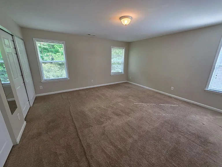 46 Brookview Dr — Photo 15