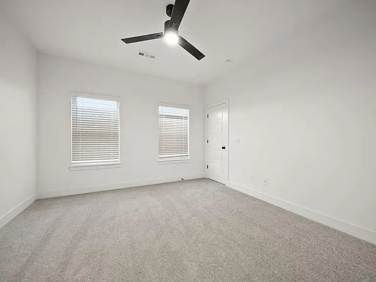 6302 SW Layton Rd — Photo 13