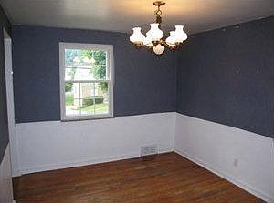 3rd image of 120 Lily Dr
