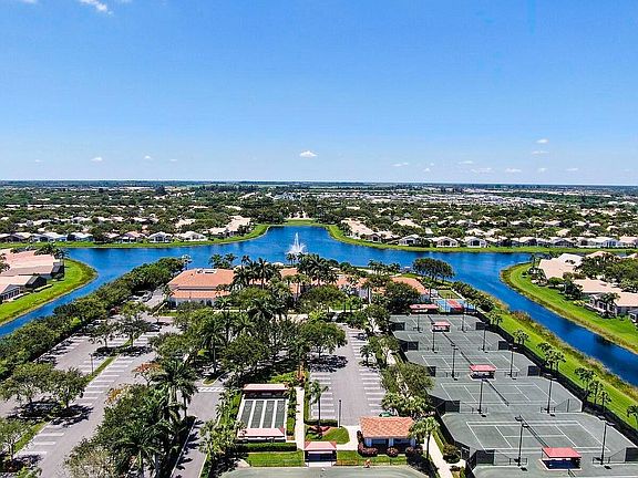 2nd image of 13100 Alhambra Lake Cir